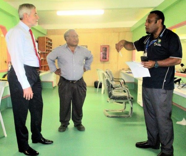 Chairman takes time off to visit staff in wards
