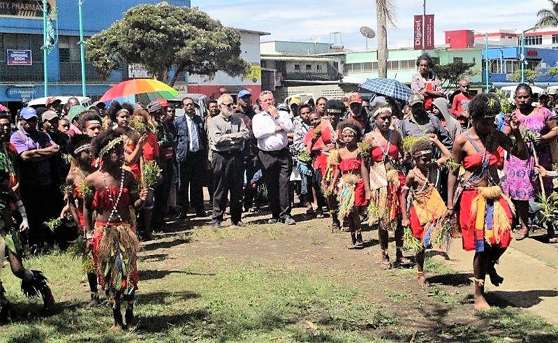 Manus dancers leading officials to the main dais.