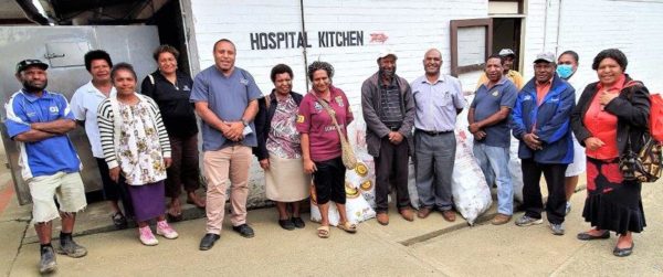 Local woman donates food to Mt Hagen Hospital