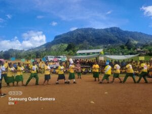 Students doing role plays on healthy and unhealthy foods